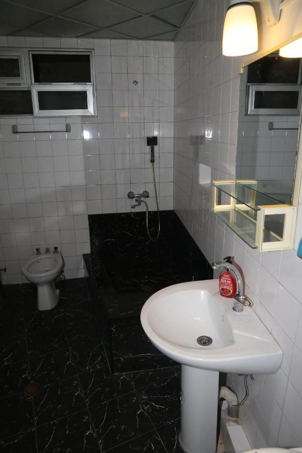 קוטאיסי Sun Guest House מראה חיצוני תמונה