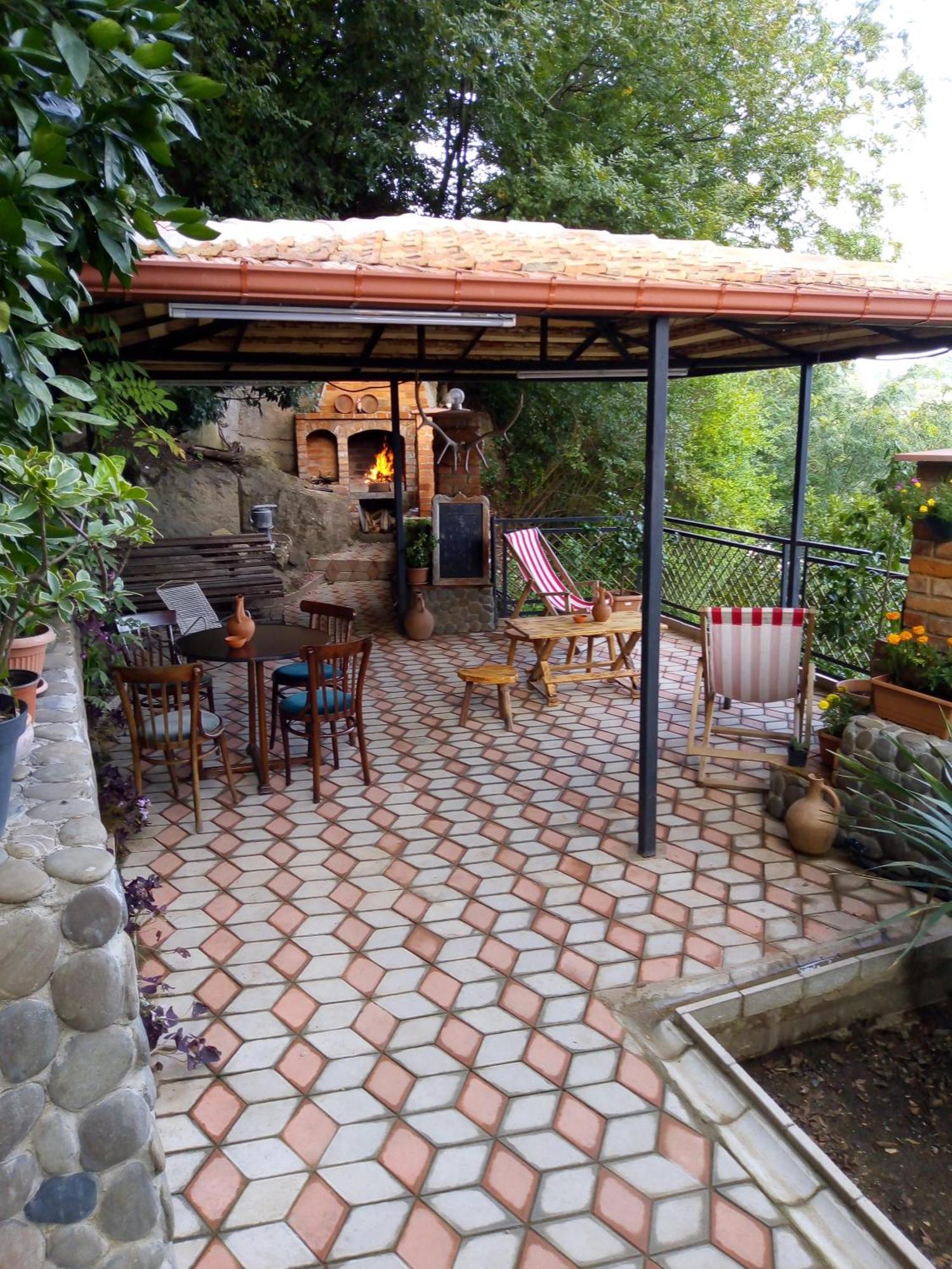 קוטאיסי Sun Guest House מראה חיצוני תמונה
